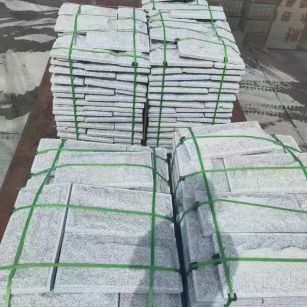 益阳 芝麻白蘑菇石装车出货