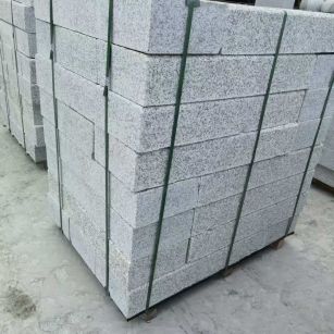 益阳 芙蓉白火烧两面路沿石