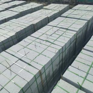 益阳 芝麻白1.8公分火烧300*600地铺，清仓大甩卖