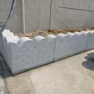 益阳 芝麻白花岗岩花边石铺装效果图