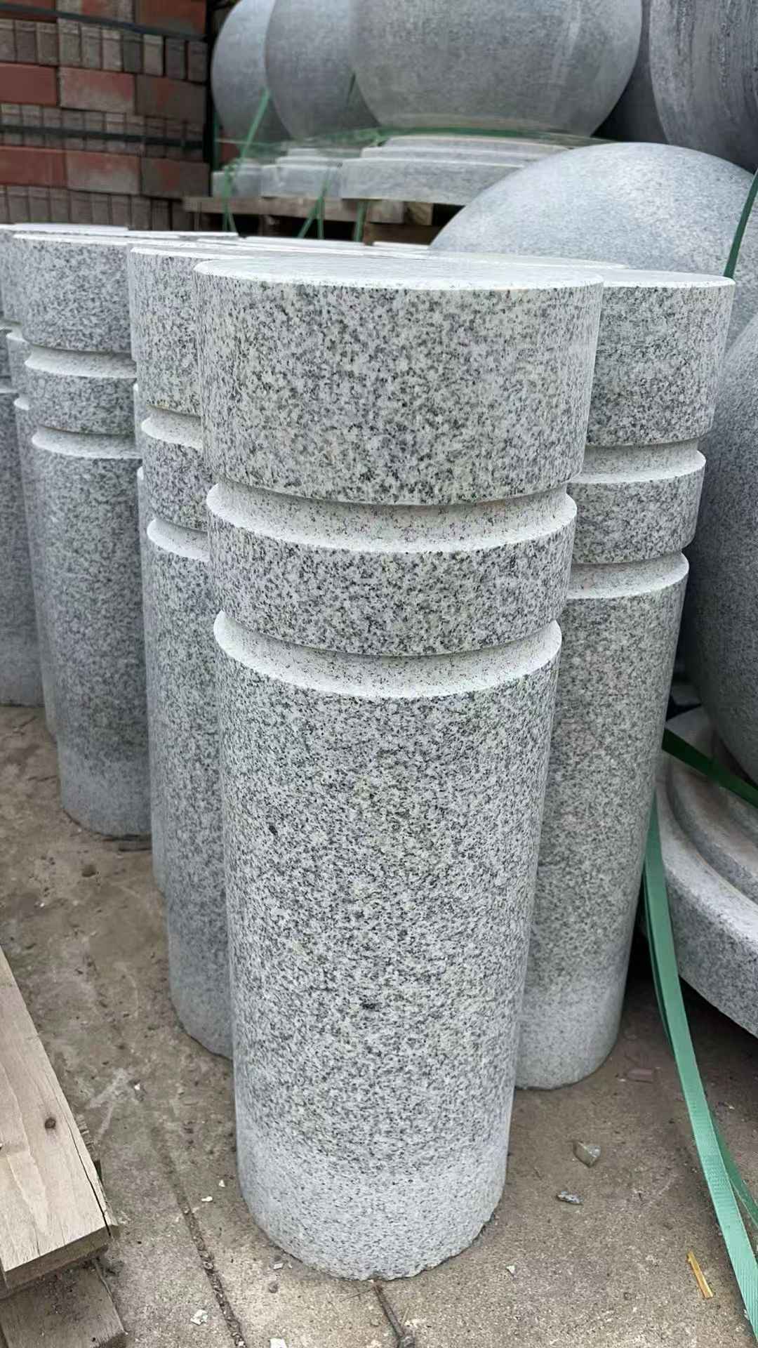 益阳 芝麻白花岗岩挡车柱、隔离柱多少钱