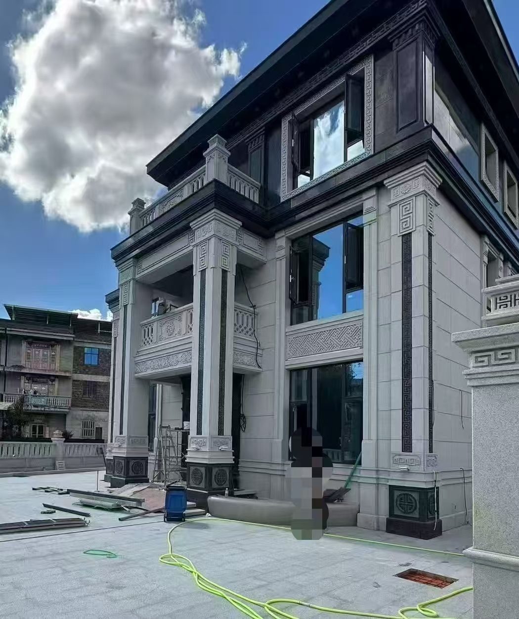 益阳 别墅干挂，芝麻白与芝麻黑完美配合