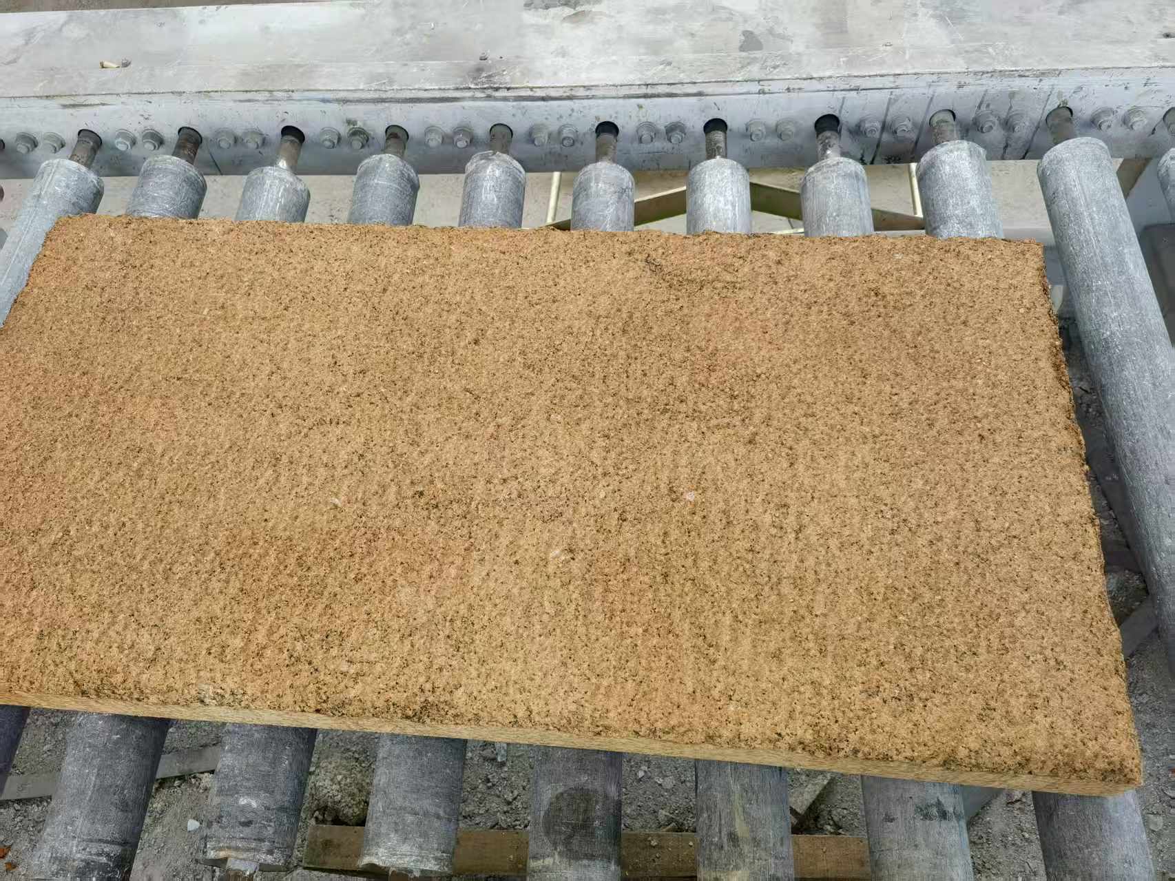 益阳 菠萝面老石板，做旧仿古石，流水线生产加工