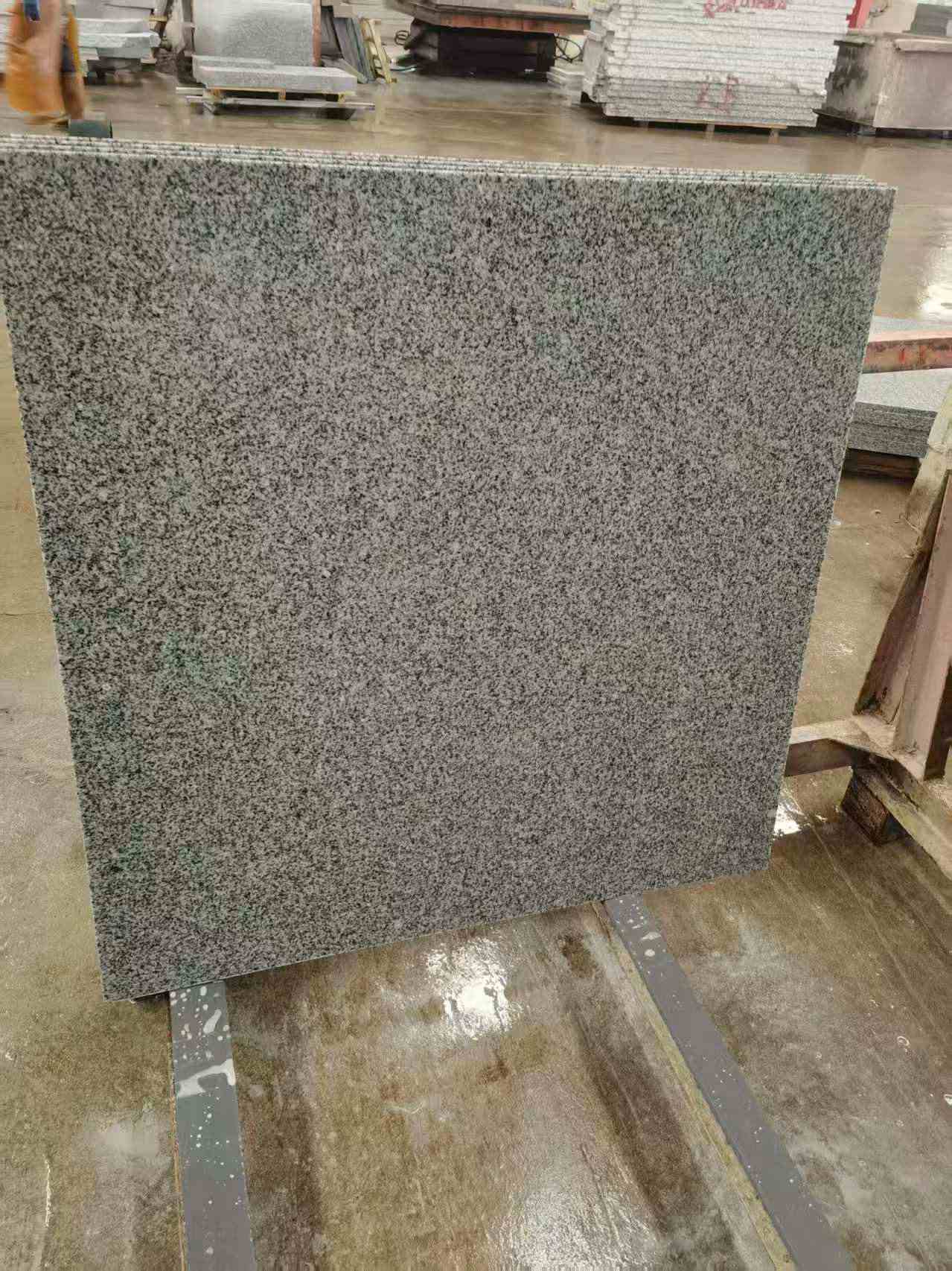 益阳 芝麻白光面900*900，高地铁标准