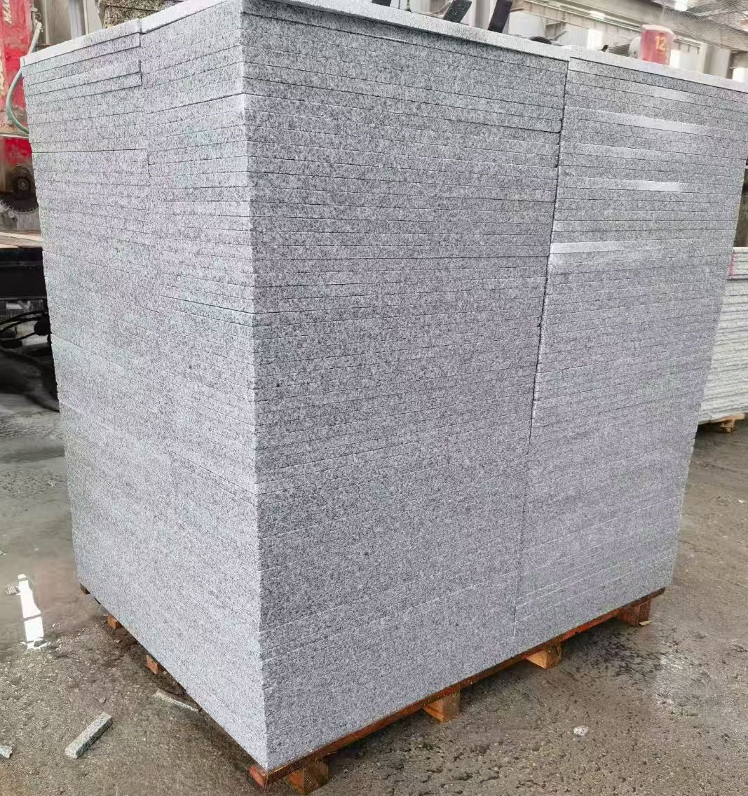 益阳 火烧面地铺石，街道广场园林市政工程板，1.8~5.0厚均有现货