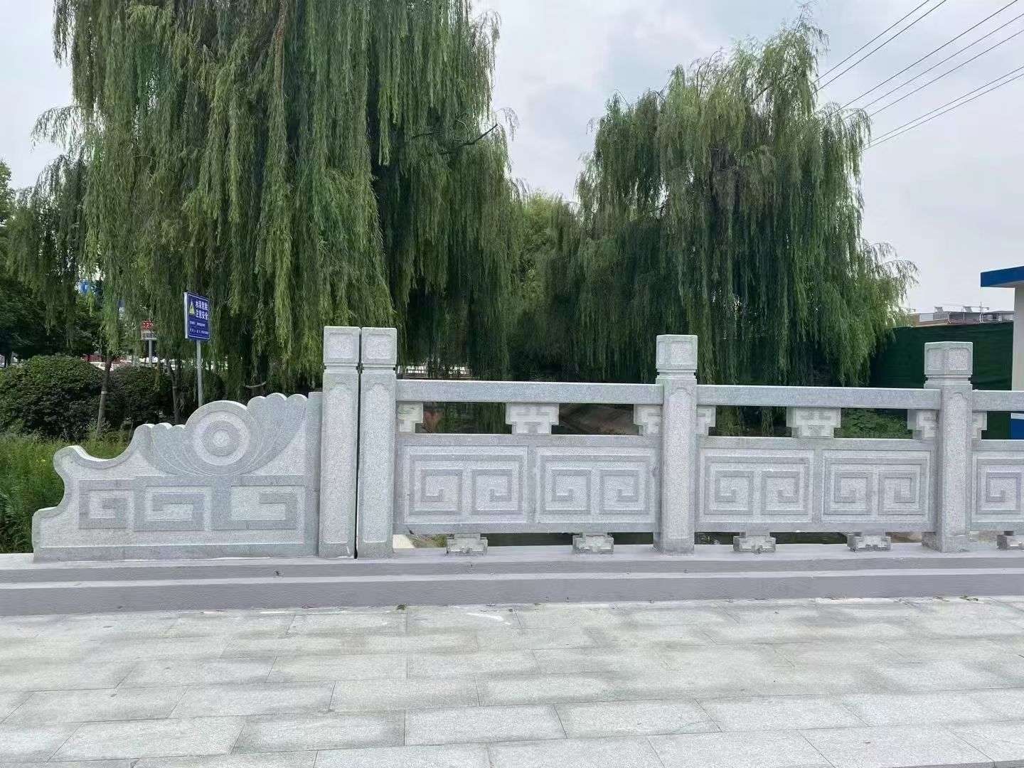 益阳 芝麻灰桥栏杆、河道栏杆安装效果