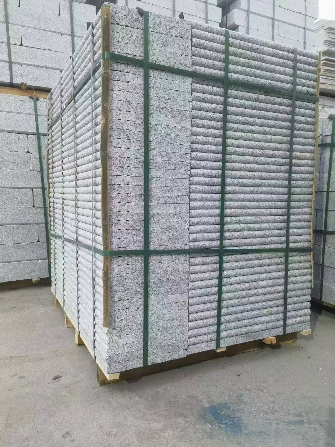 益阳 芙蓉白3公分厚磨圆边、拉槽，楼梯踏步